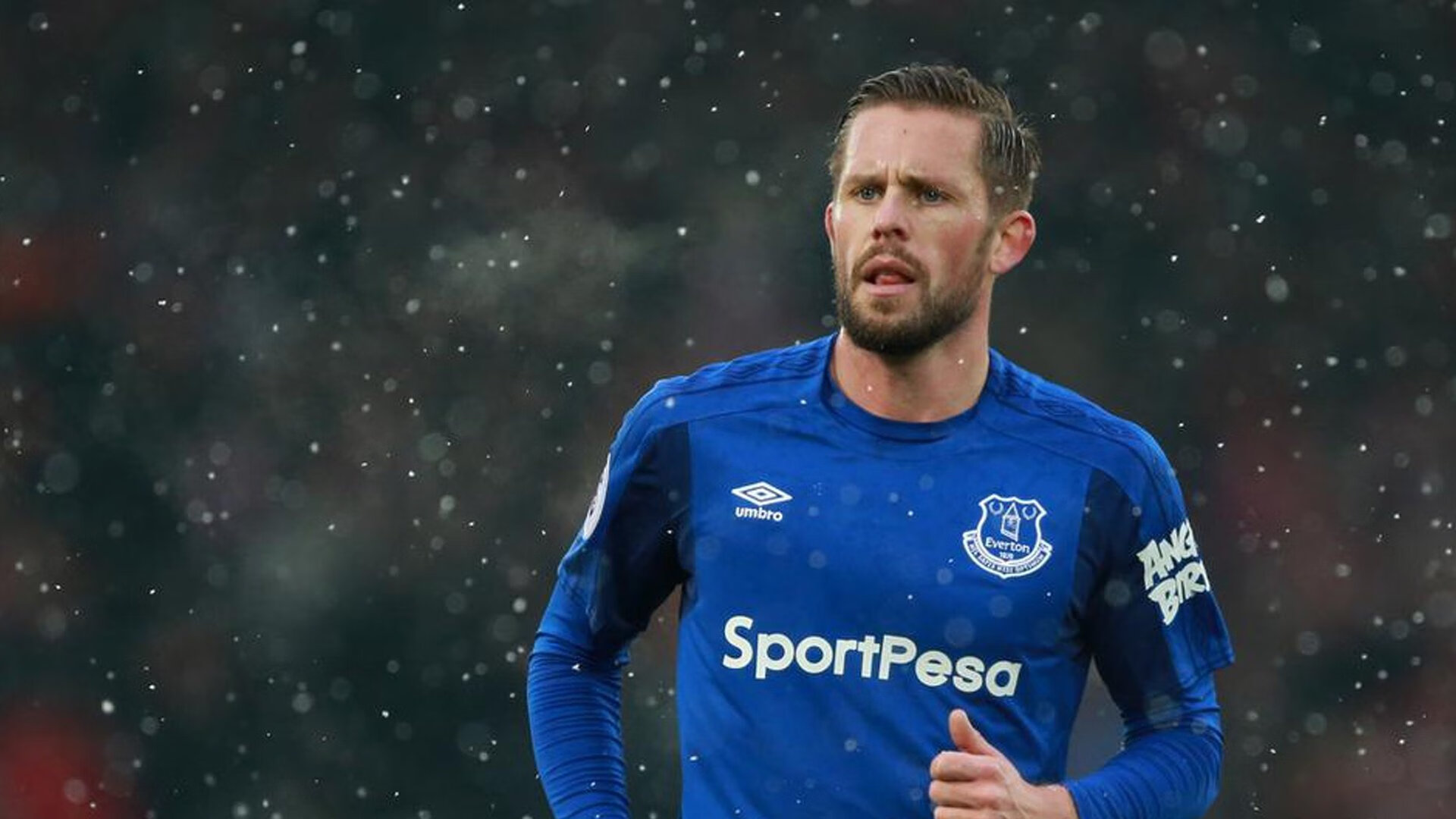 开云体育官方网站-子弹时间，霍勒迪的0.7秒抉择如何击穿活塞铁壁？