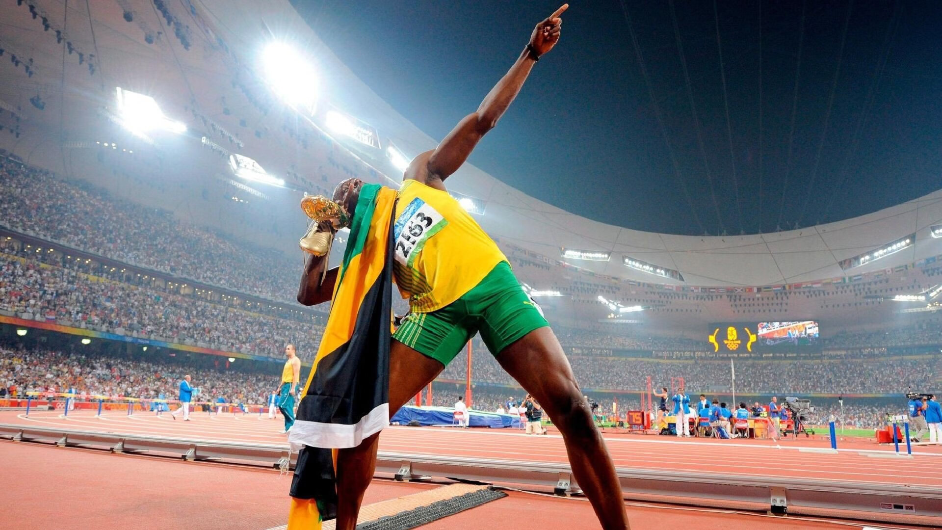 开云体育入口-当姆巴佩空降NBA季后赛，体育世界的现实横扫与虚拟狂想