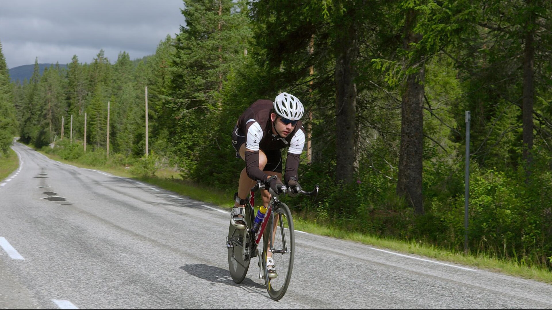 硬仗制胜！莱比锡红牛力克突尼斯劲旅，萨内再证硬仗之王传奇
